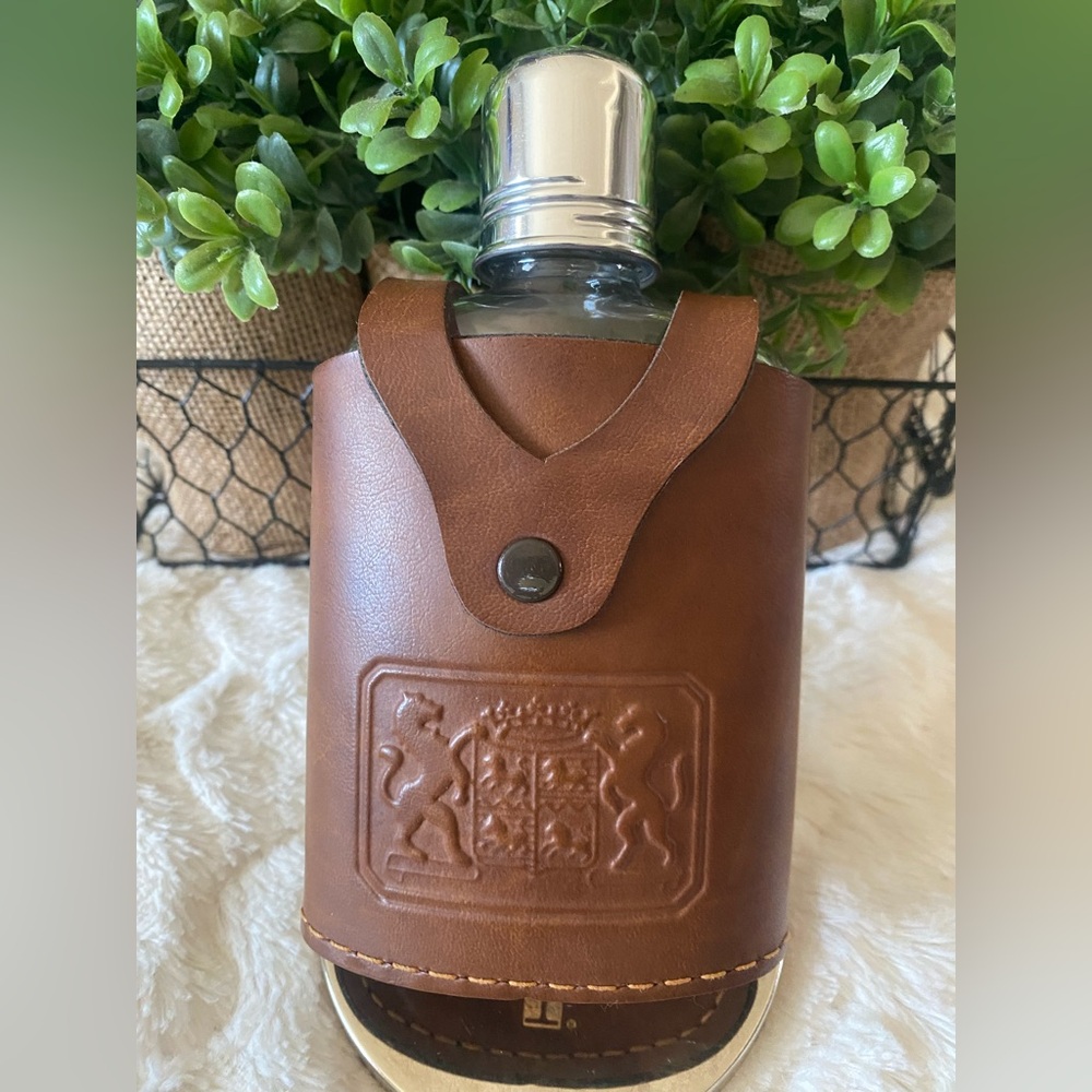 Brown‎ Leather Flask Holder